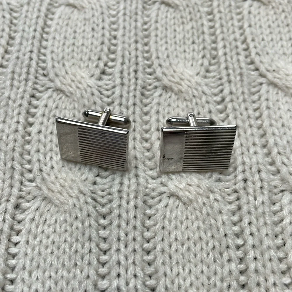 VTG Swank 1960s cuff links. Silver toned